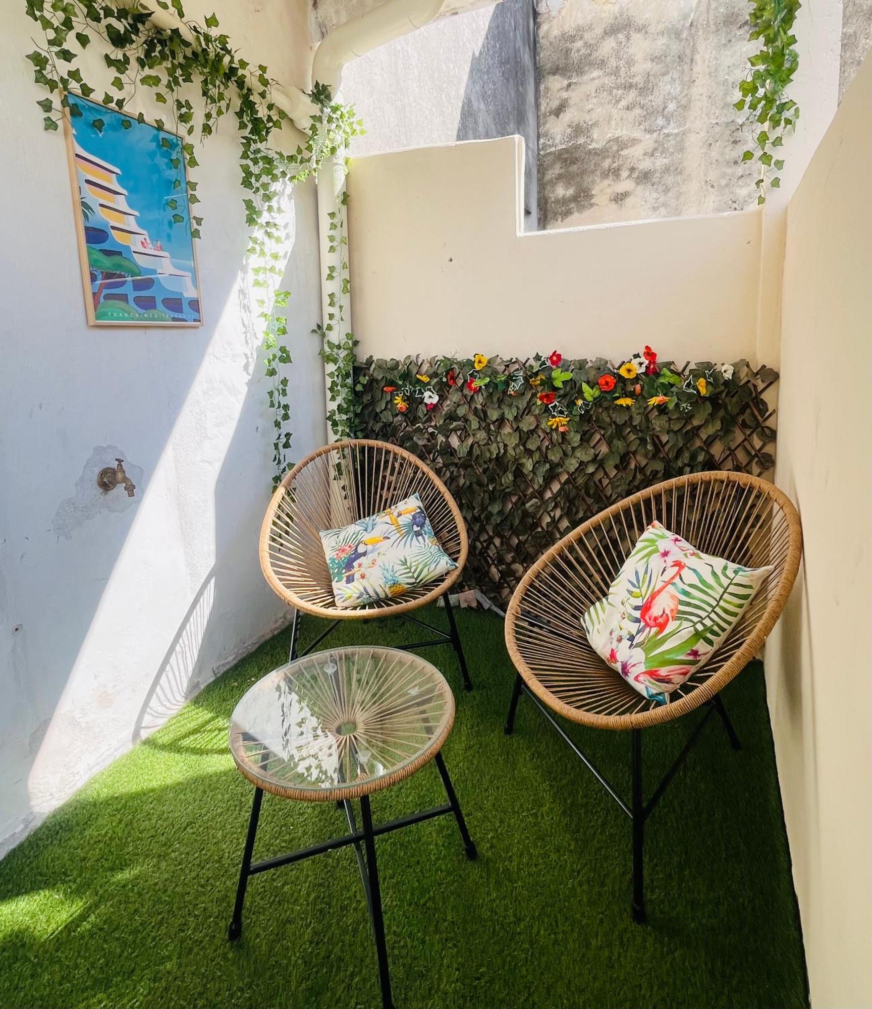 شقة Escapade Vintage Avec Terrasse En Centre Historique لا روشيل المظهر الخارجي الصورة